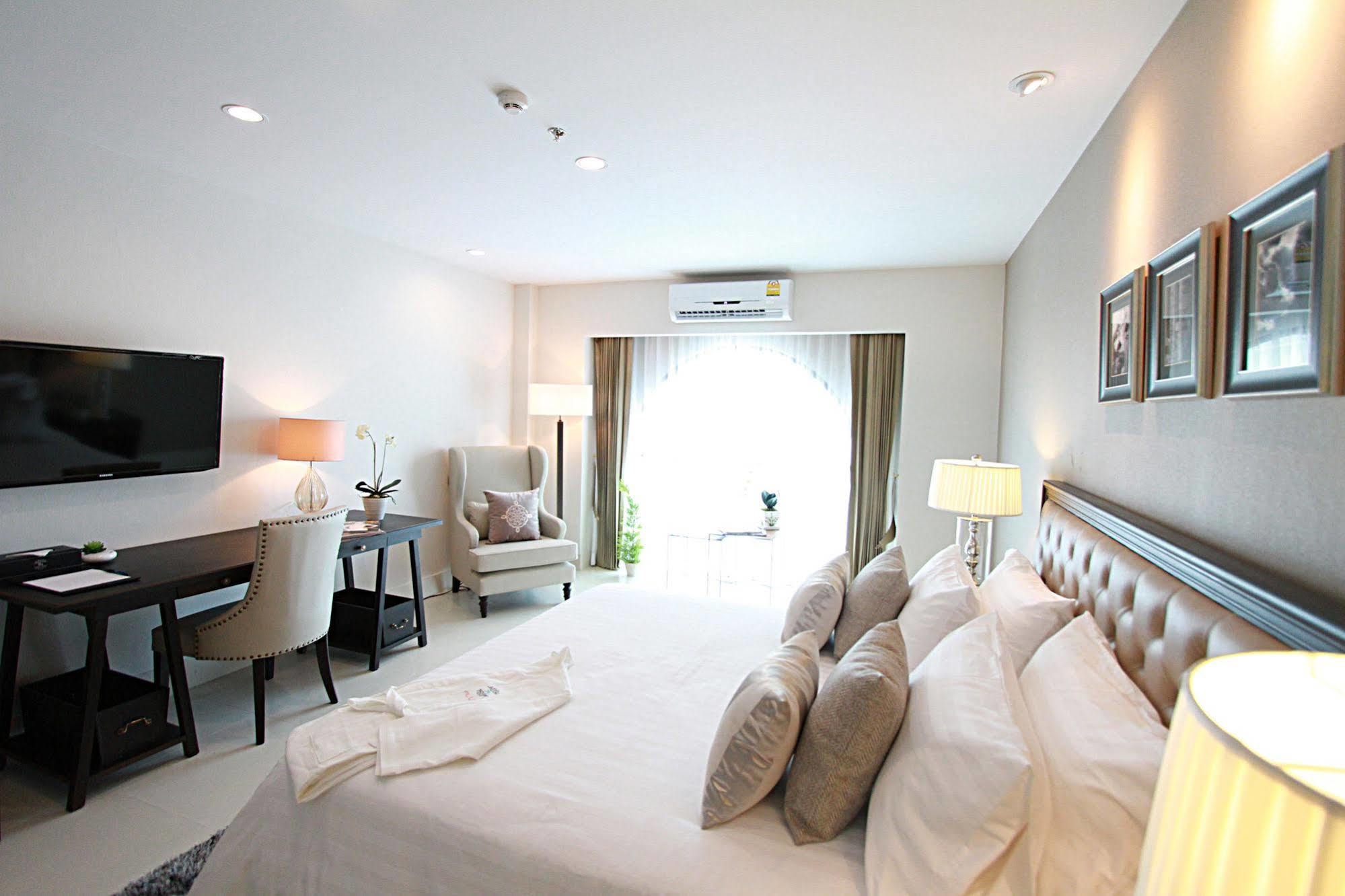 Sn - Sha Hotel 4*