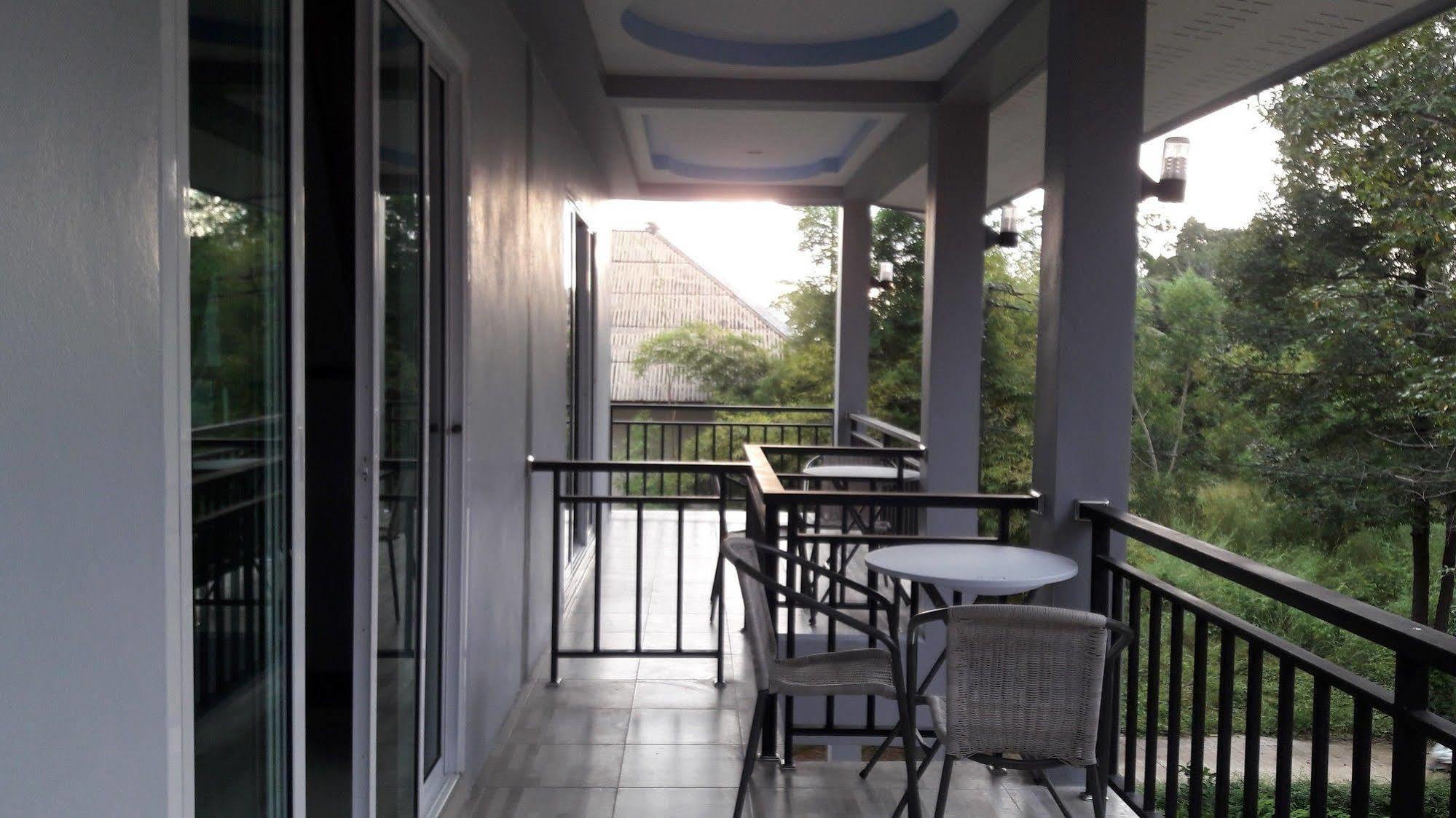 Resort Tamarind Twin