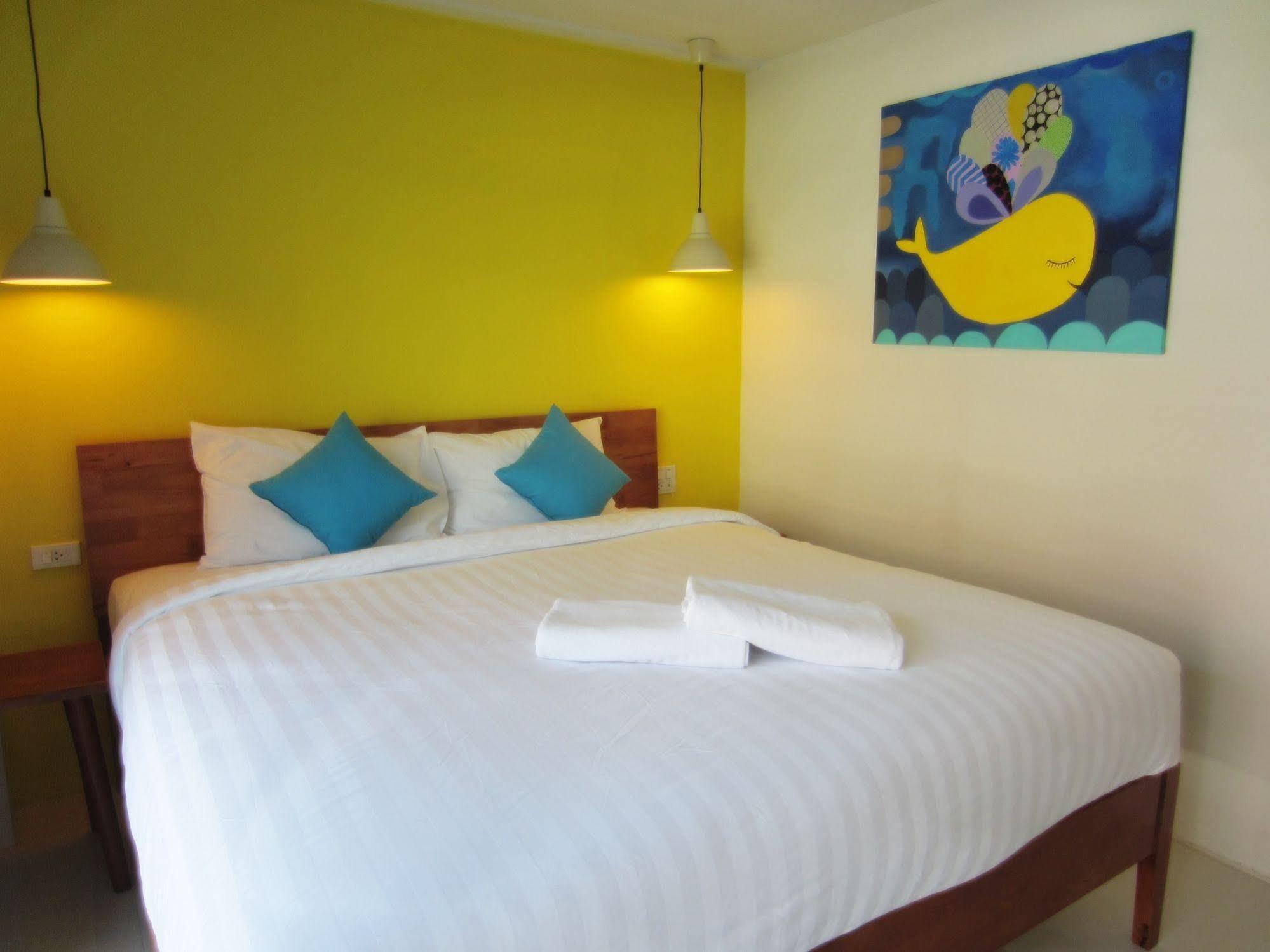 Hotel Tiya House & Cafe