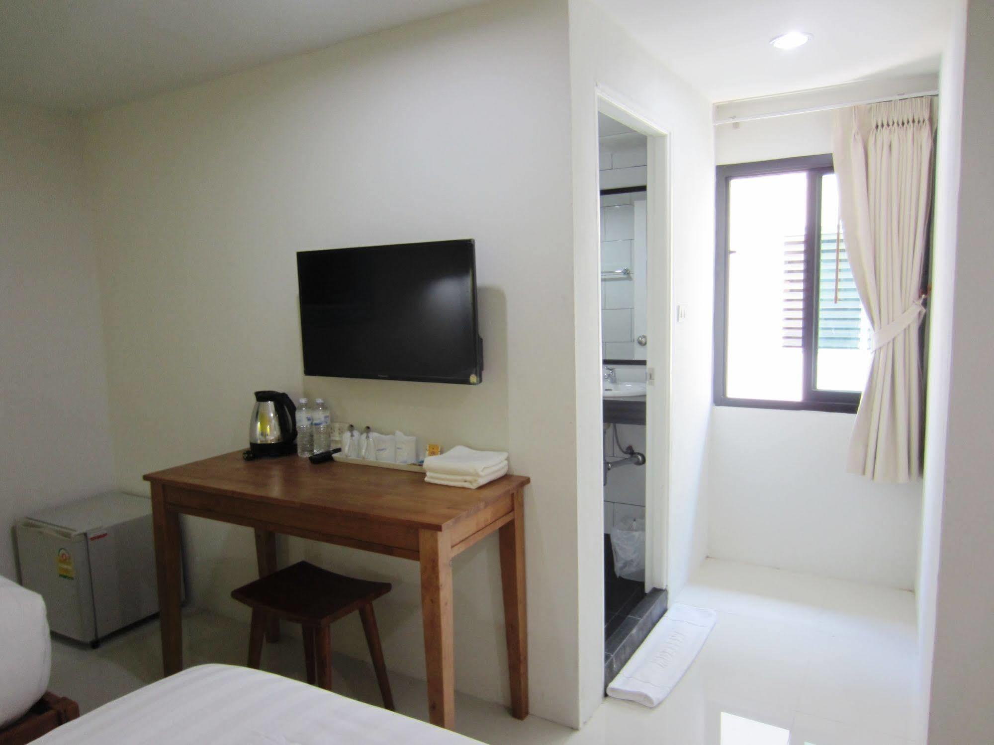 Hotel Tiya House & Cafe Krabi