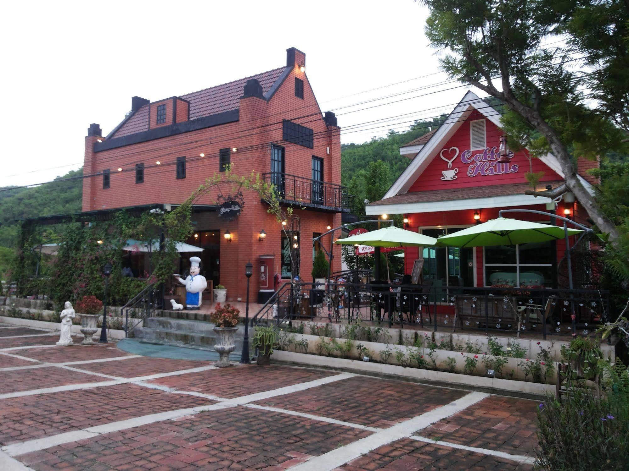 Resort Stamp Hills 3*