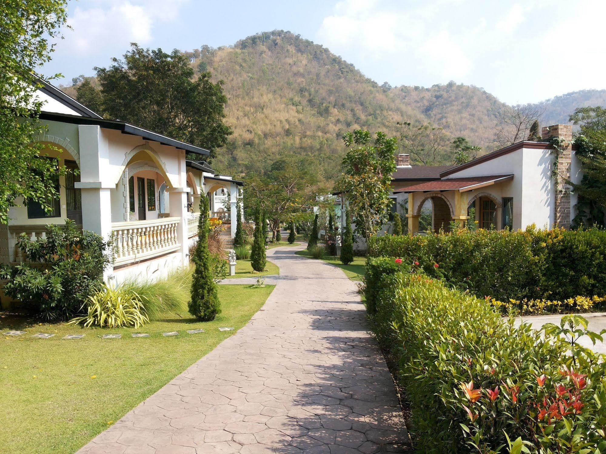 Resort Stamp Hills