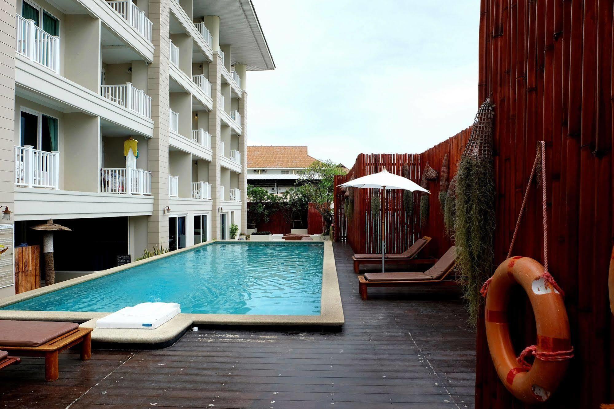 51 Fashion Hotel