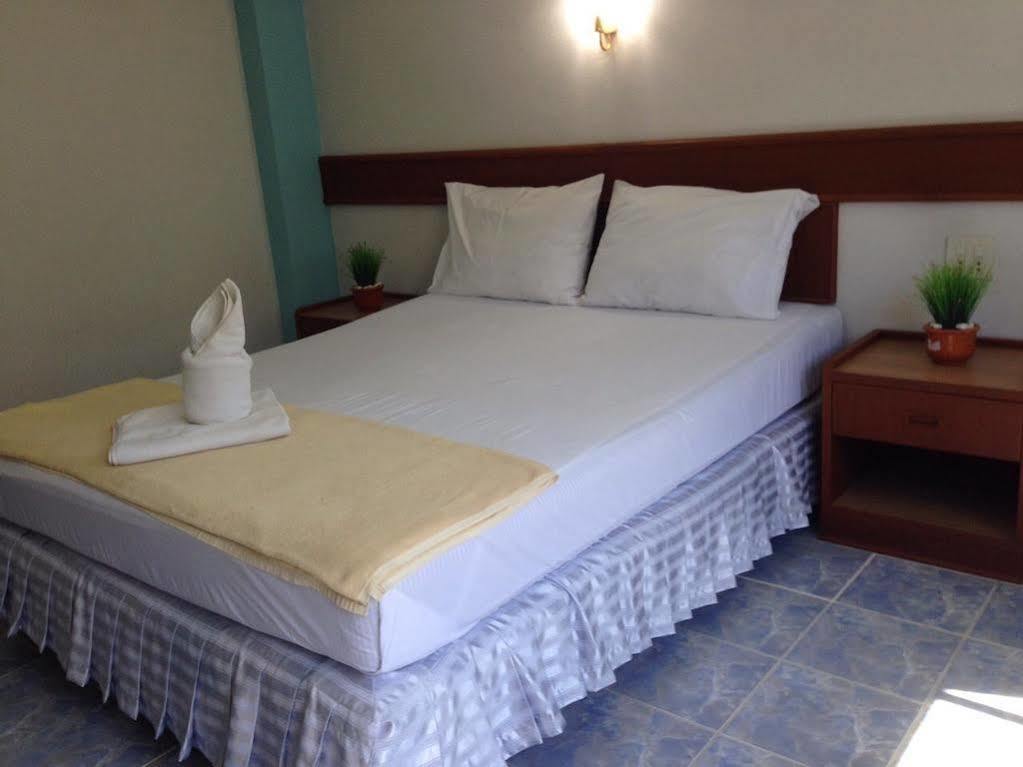 J Mansion Inn