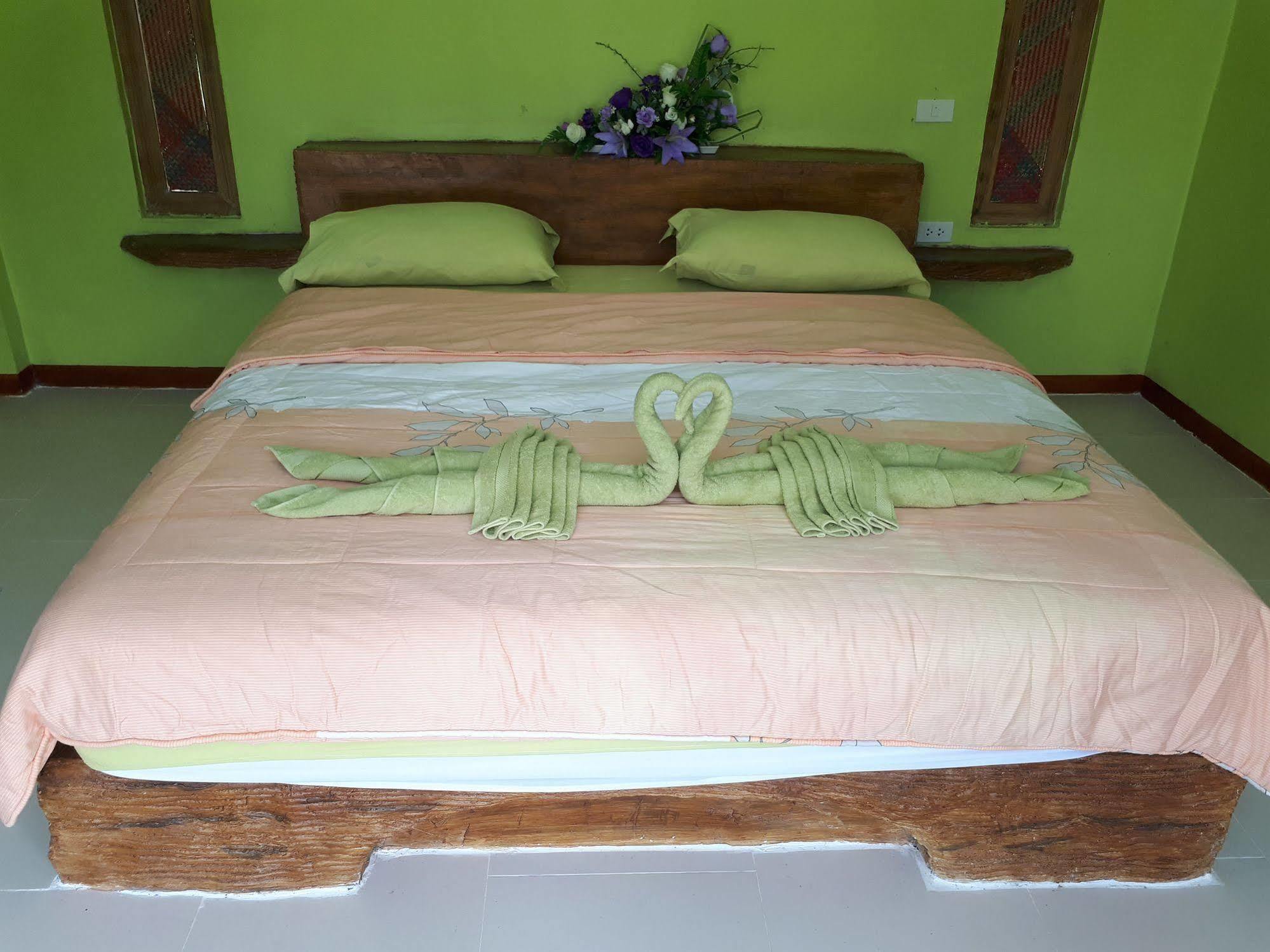 Resort Baansongkhata 2*