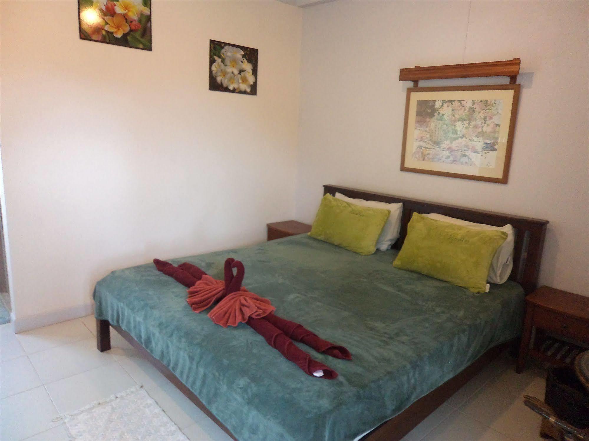 Baan Por Jai Inn *