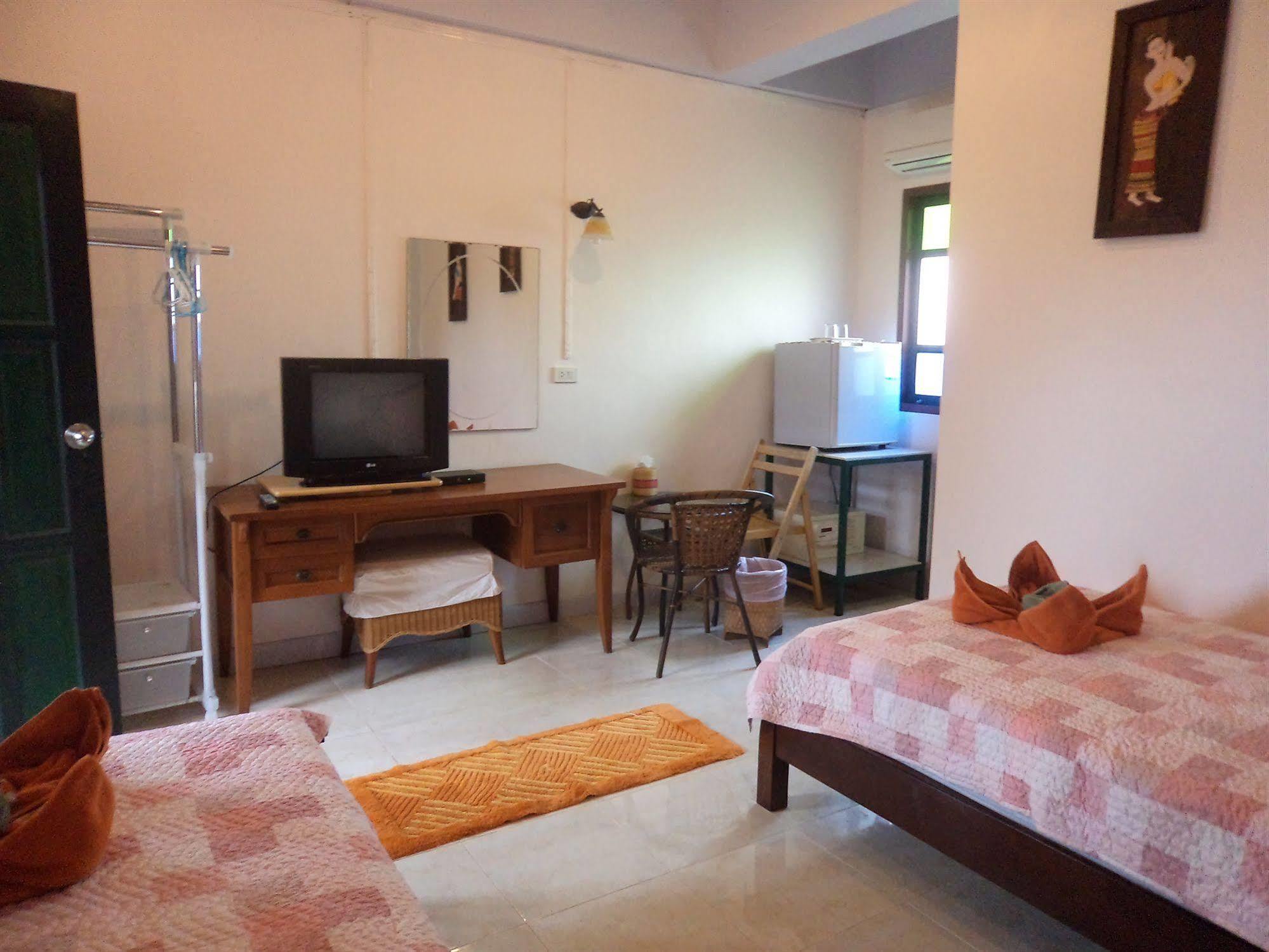 Inn Baan Por Jai Koh Lanta