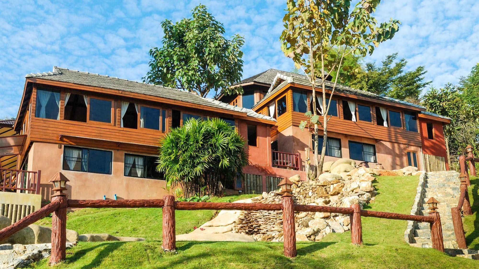 Insda By Infinity Homes