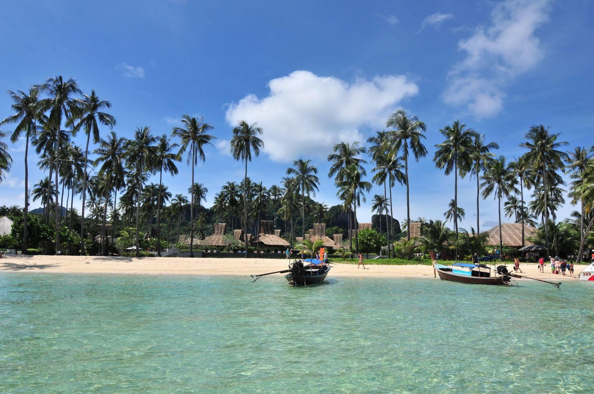 Ba Kao Bay Resort