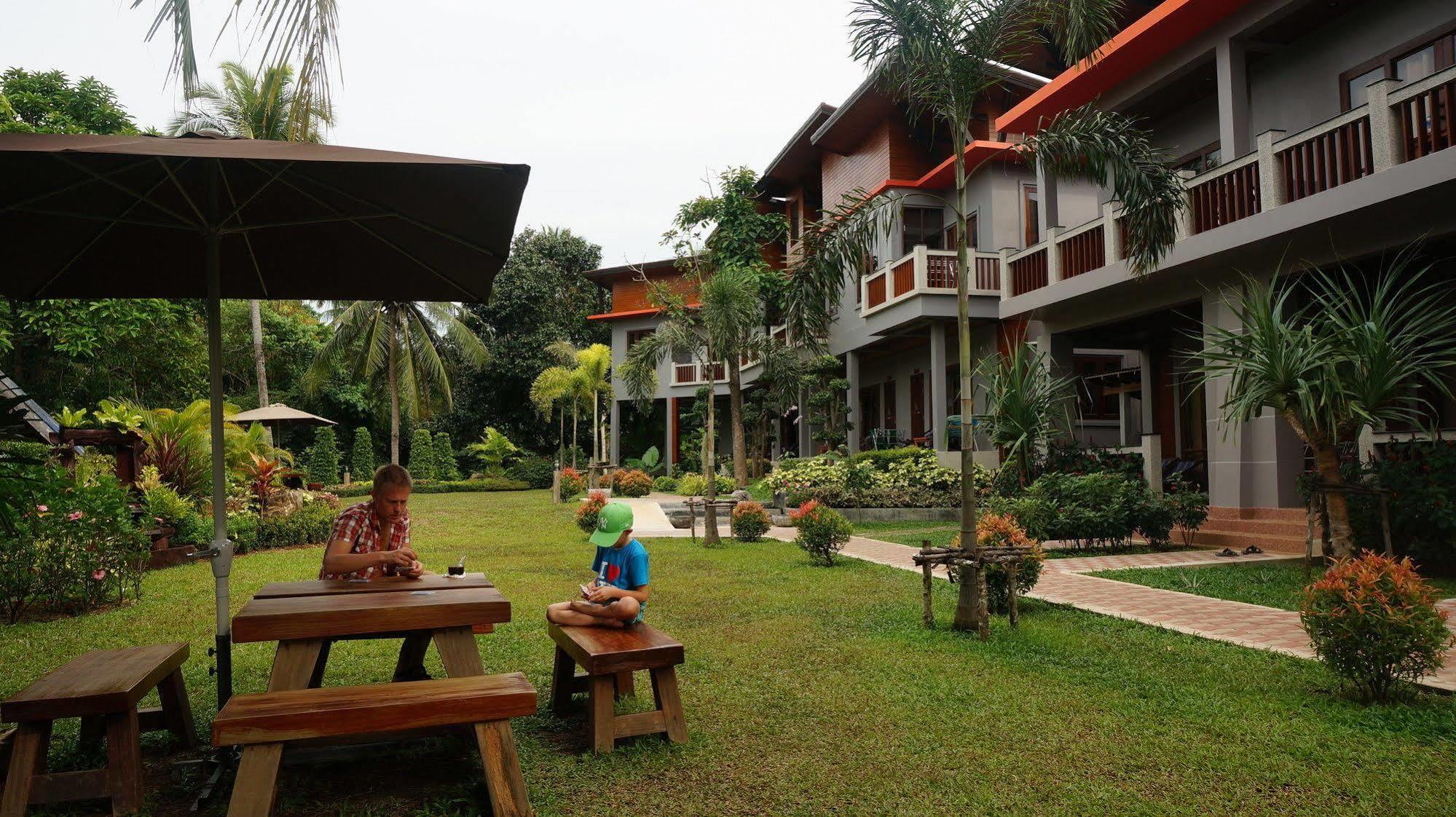 Lanta Intanin - Sha Extra Resort 2*