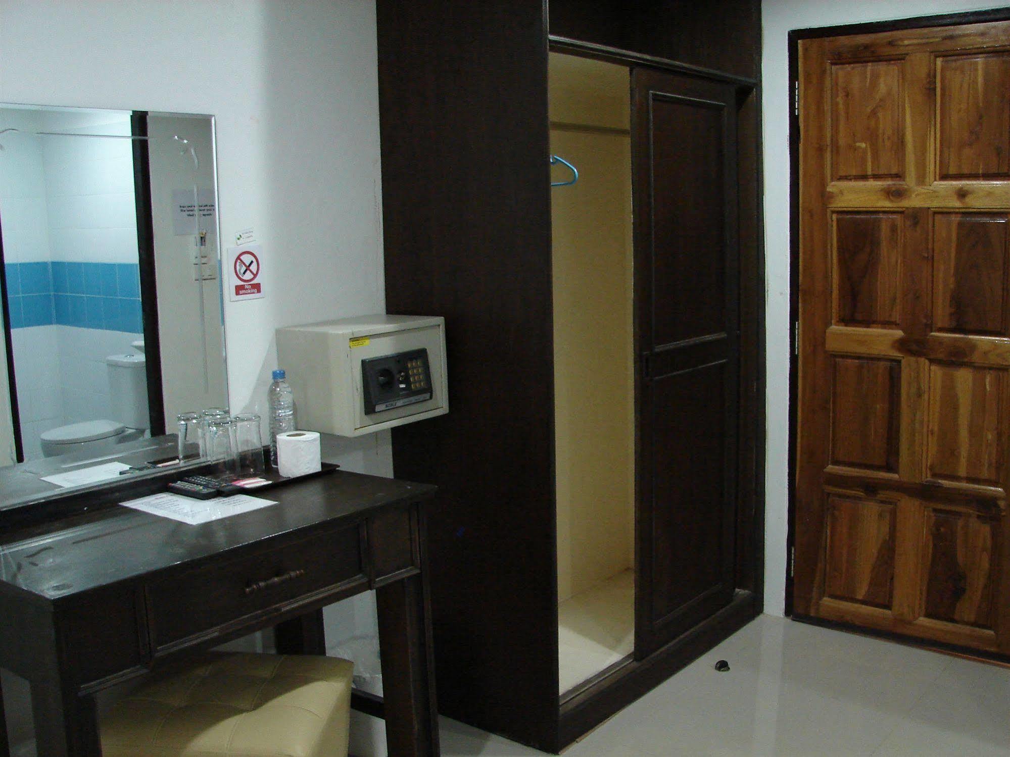 Sabai House Hotel Phi Phi Don