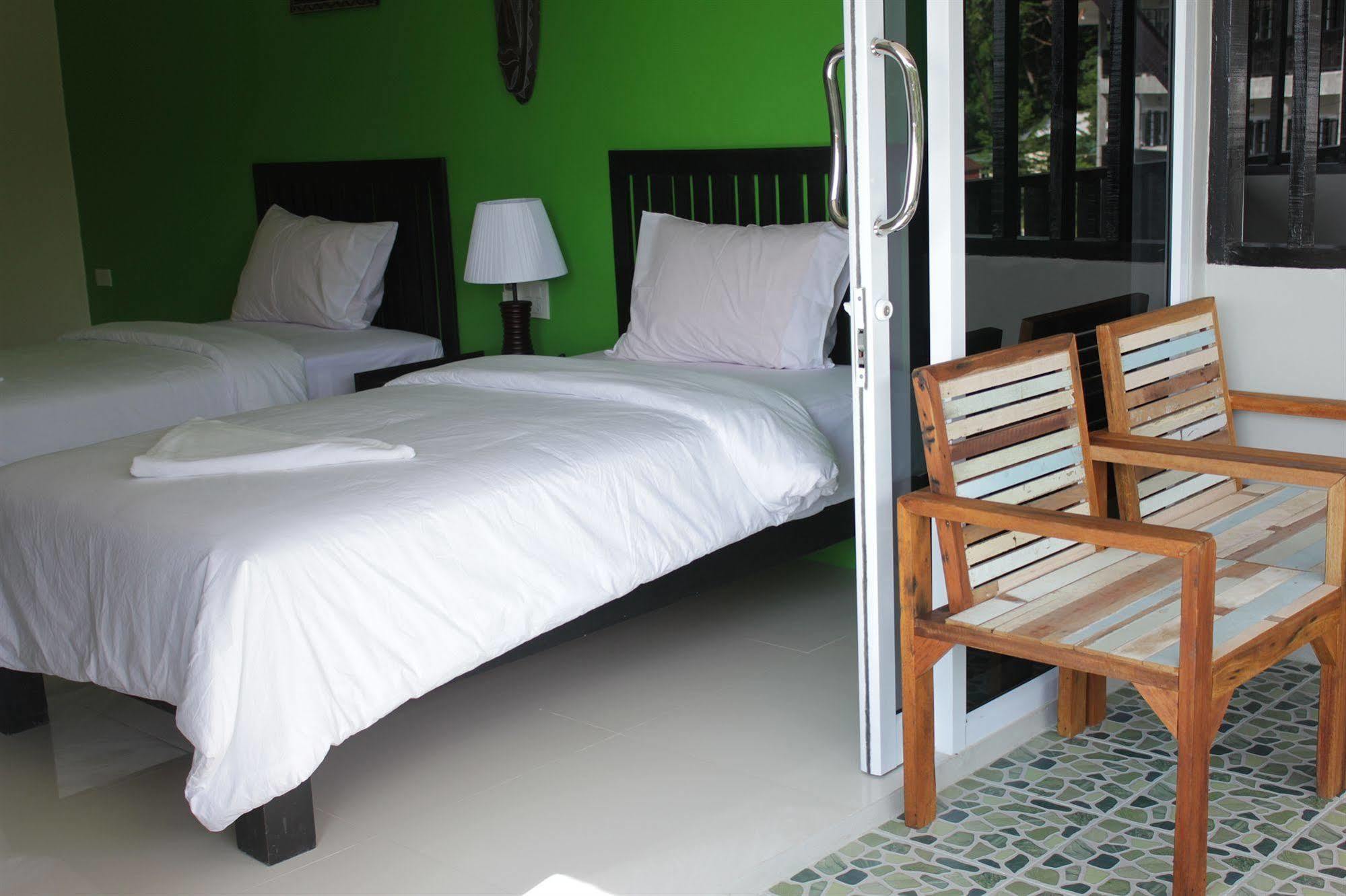 Nadapa Hotel 2*