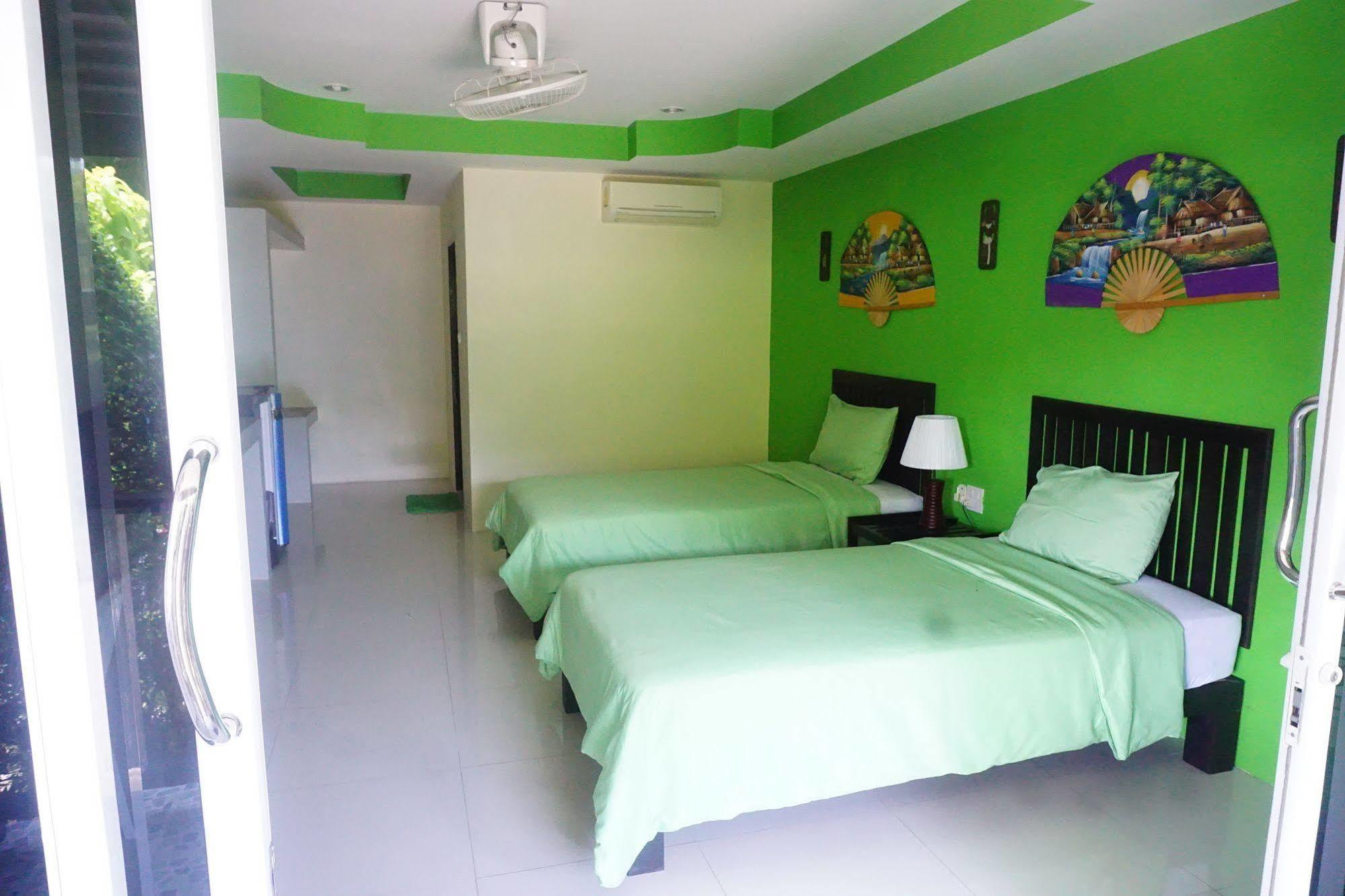 Nadapa Hotel 2*