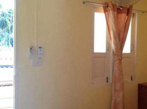 Amonrada House Albergue Ko Tao
