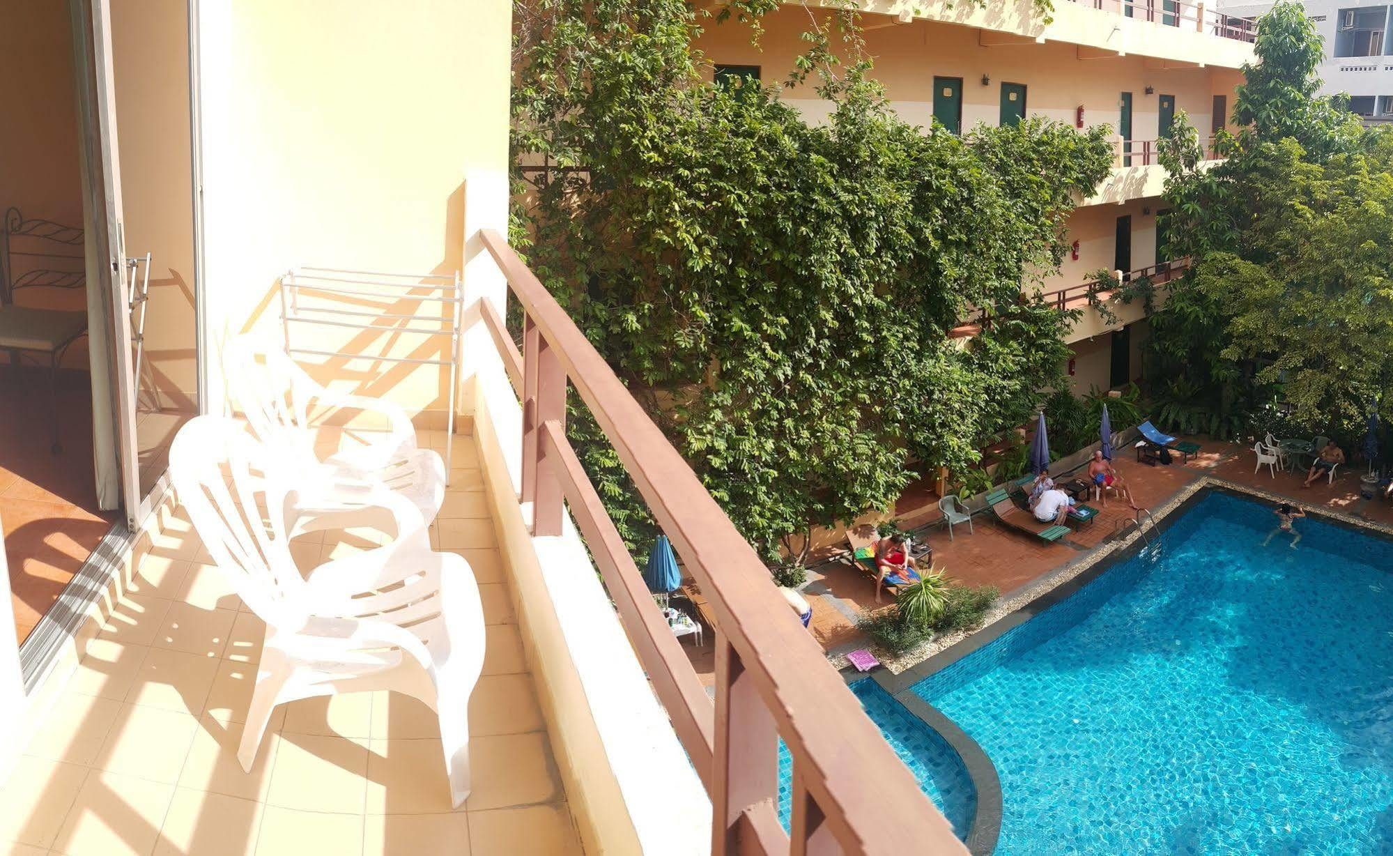 Opey De Place Pattaya