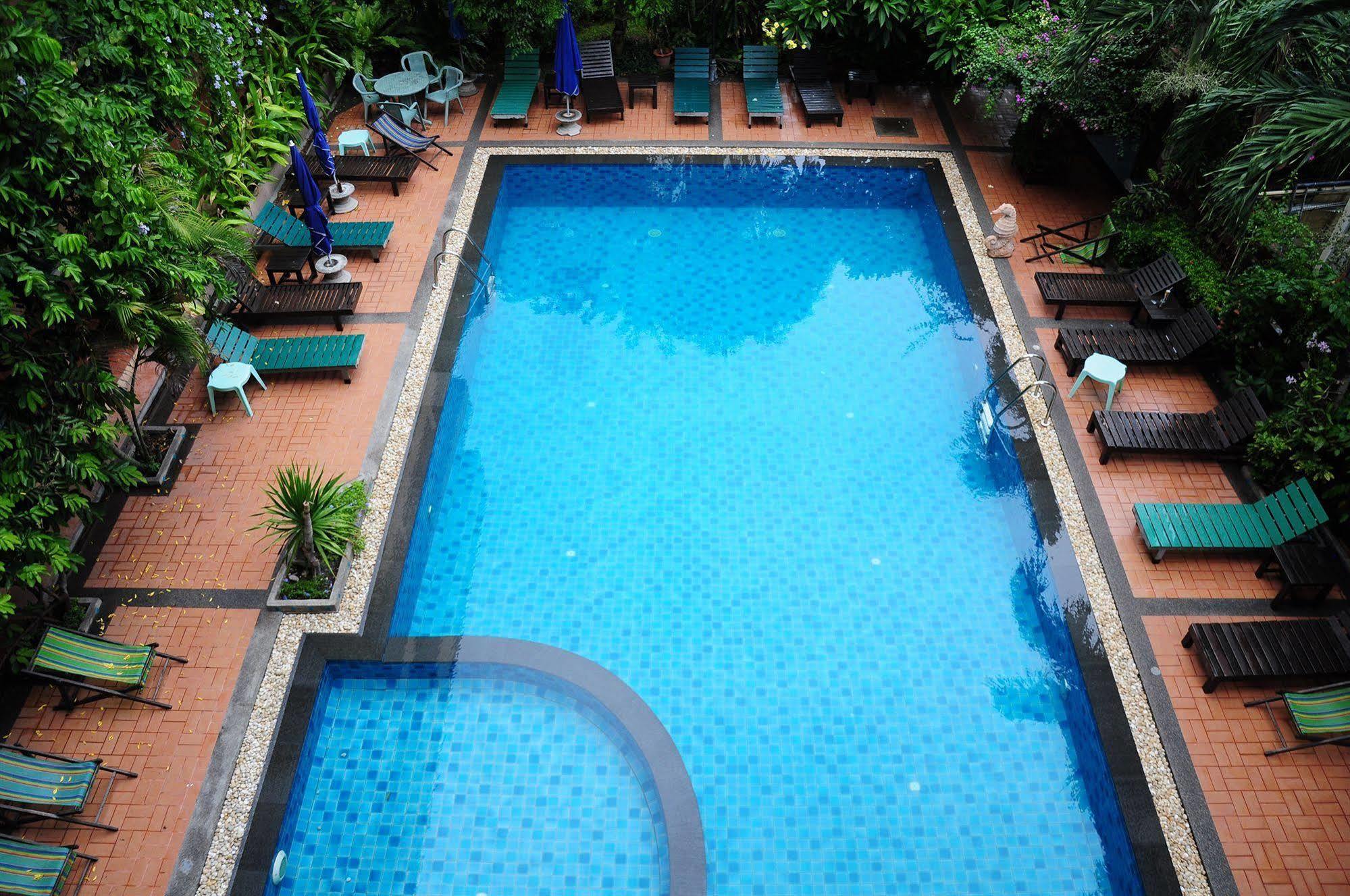 Opey De Place Pattaya