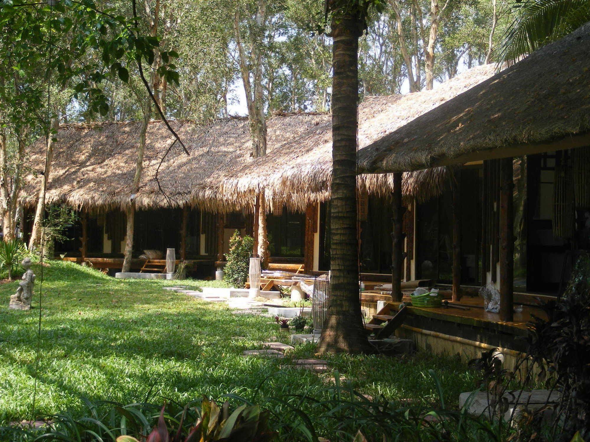 Longbeach Villa Hotel