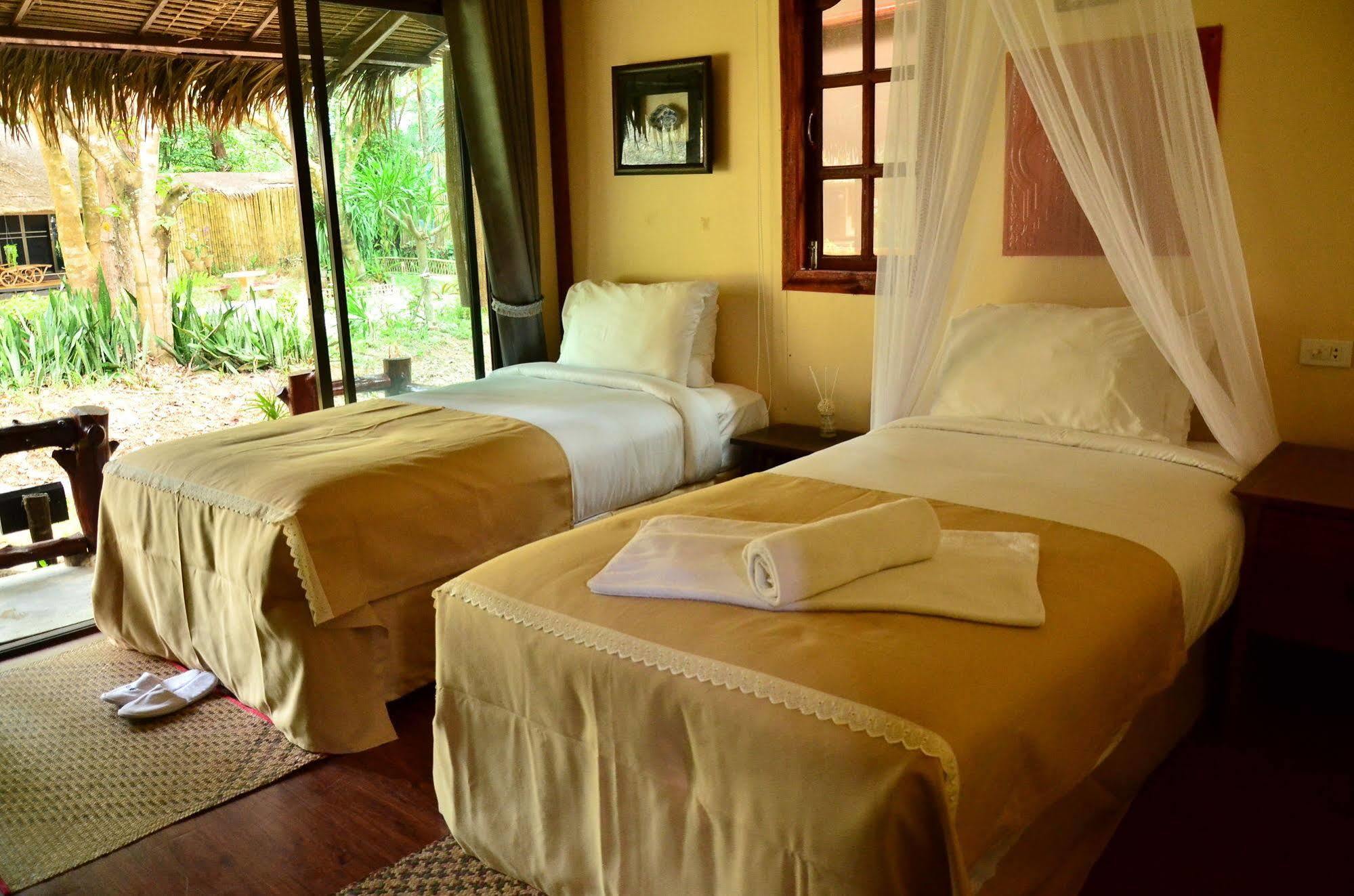 Hotel Longbeach Villa