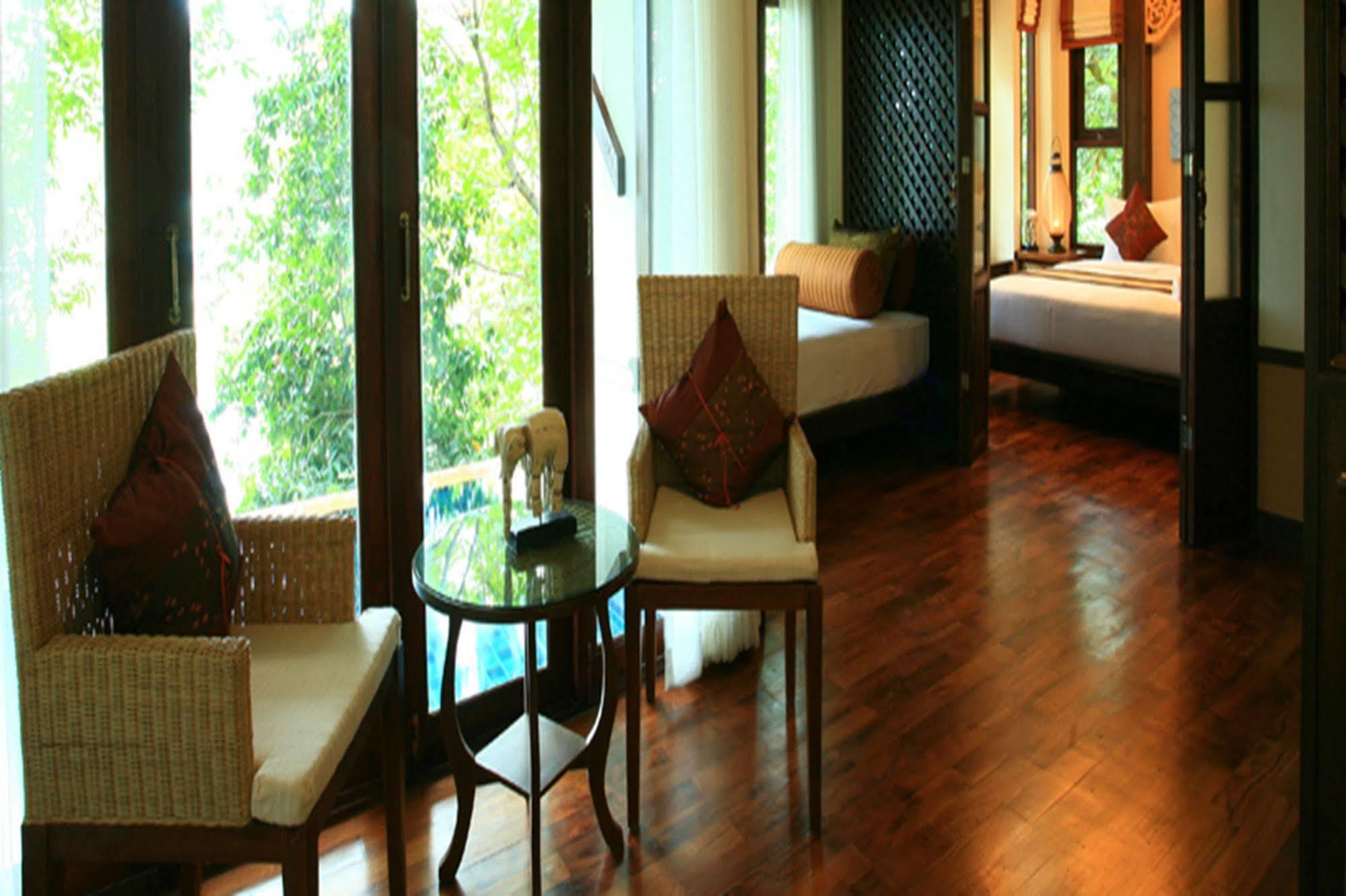 Salad Buri Resort- Sha Extra Resort 4*