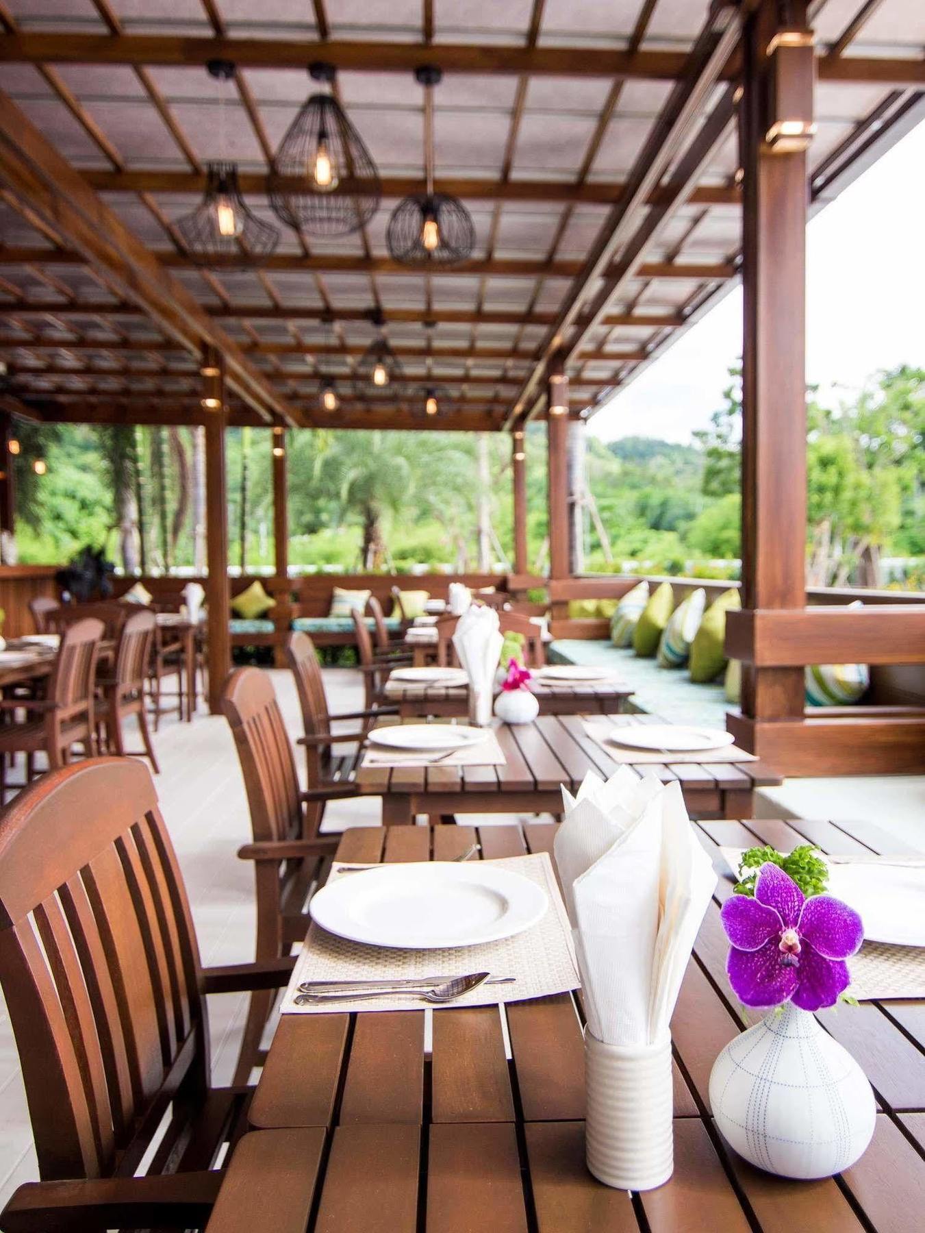 Hotel The Phu - Sha 4*