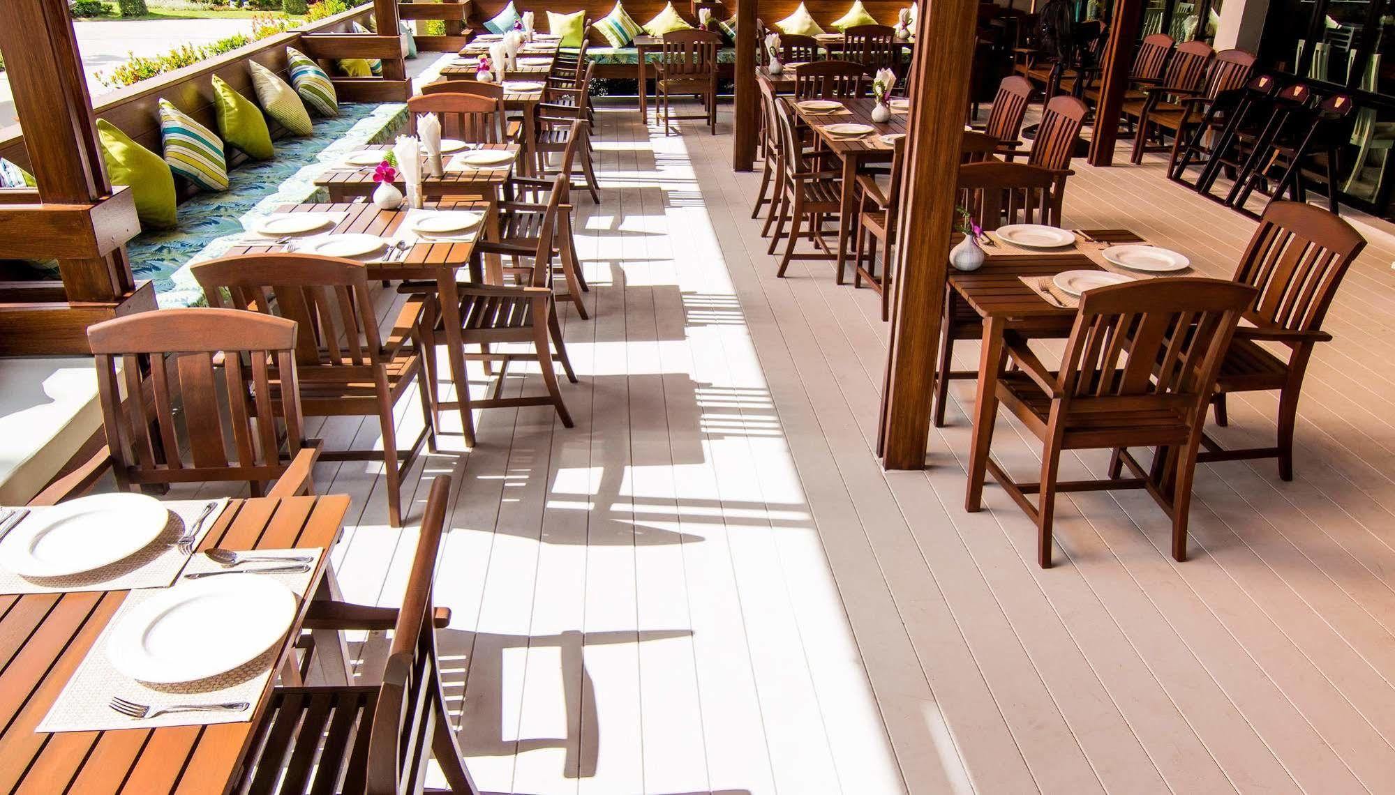 Hotel The Phu - Sha 4*