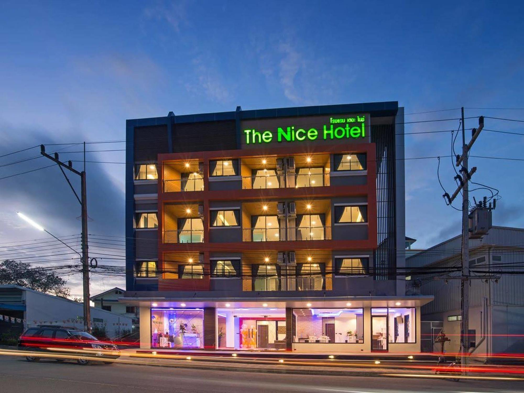 Hotel The 3*