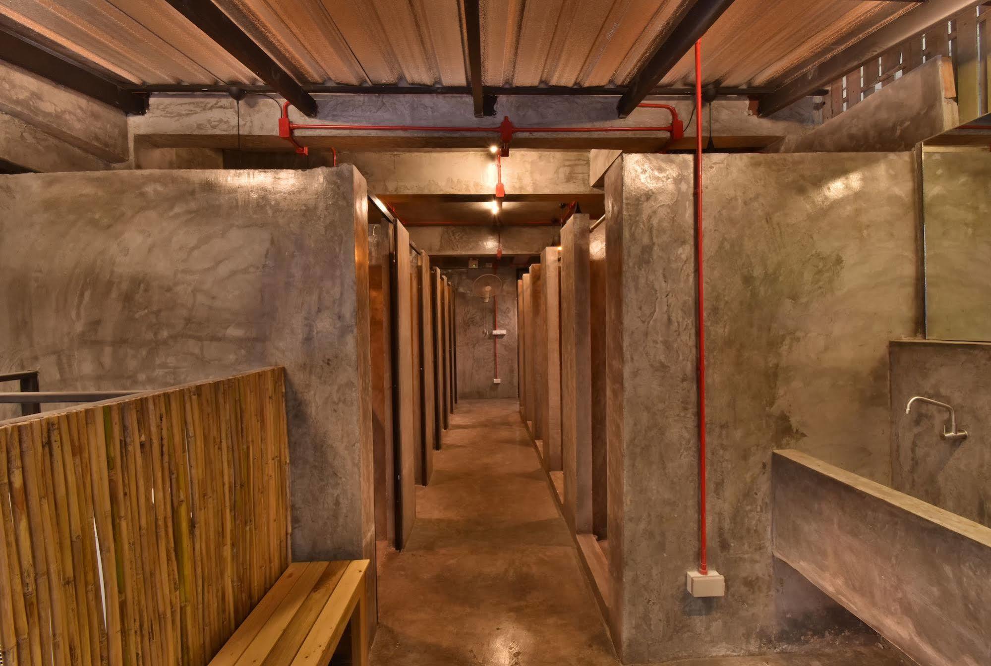 Sleeper Hotel 2*