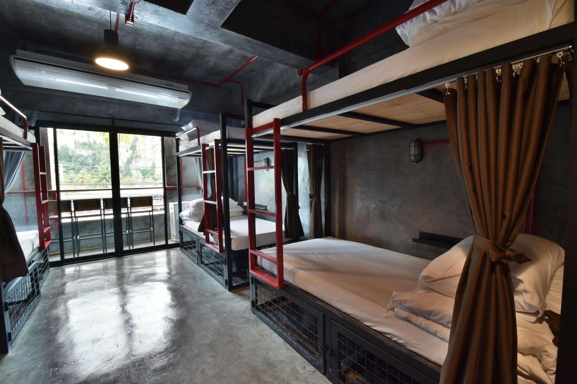 Hotel Sleeper 2*