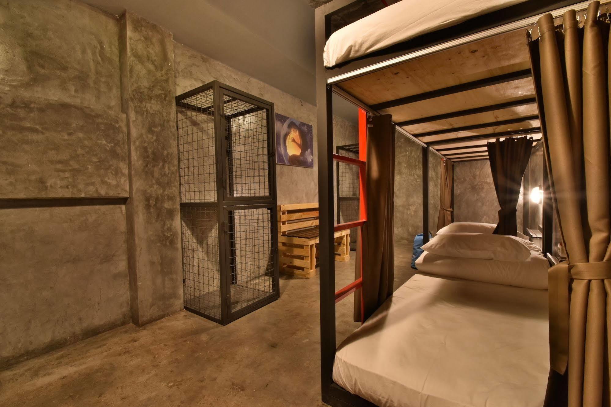 Sleeper Hotel 2*