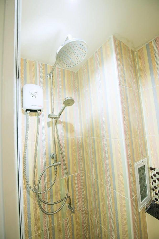 Lanta Fevrier Hotel