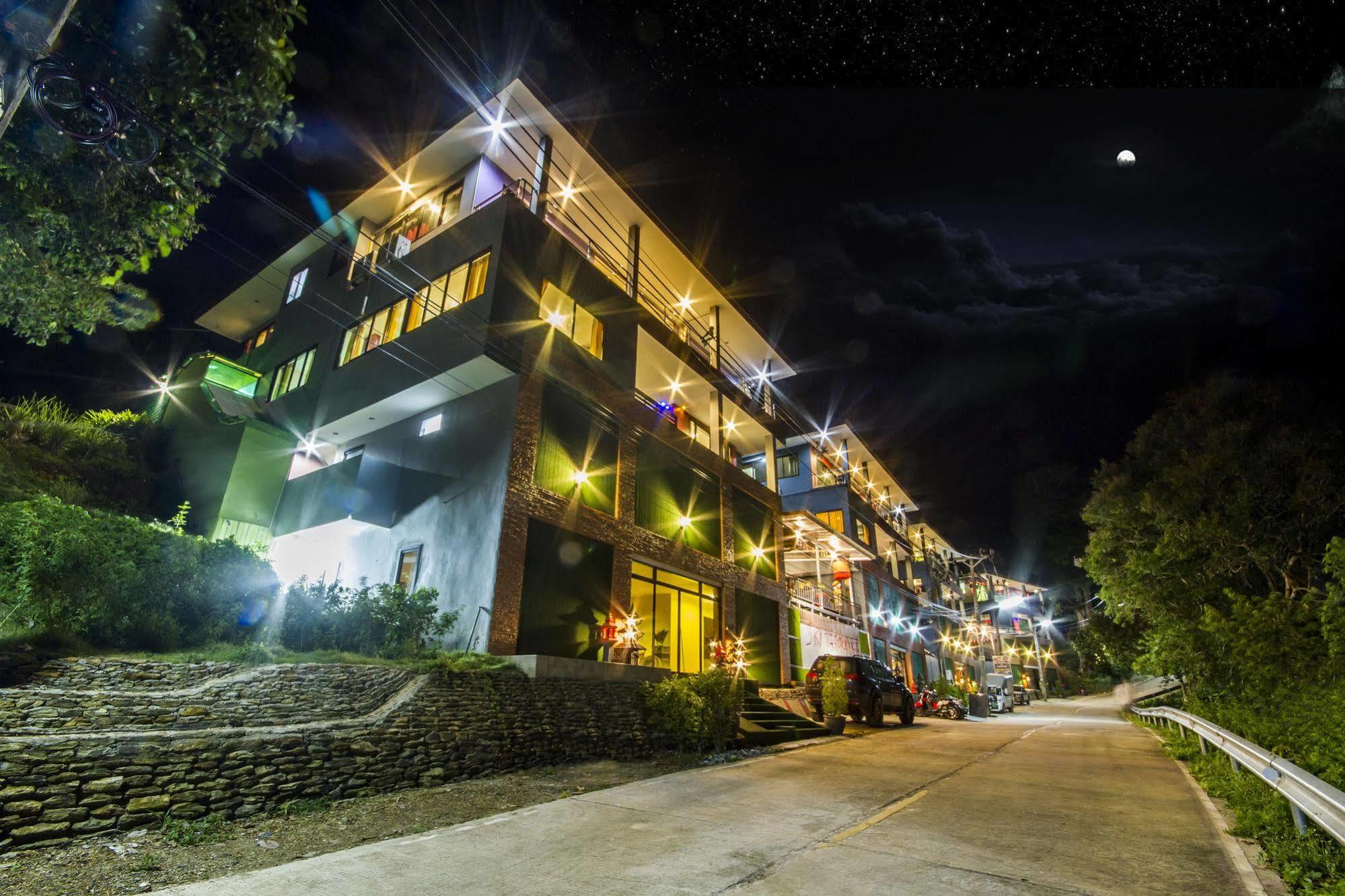 Sky Terrace Lanta Boutique Hotel 3*