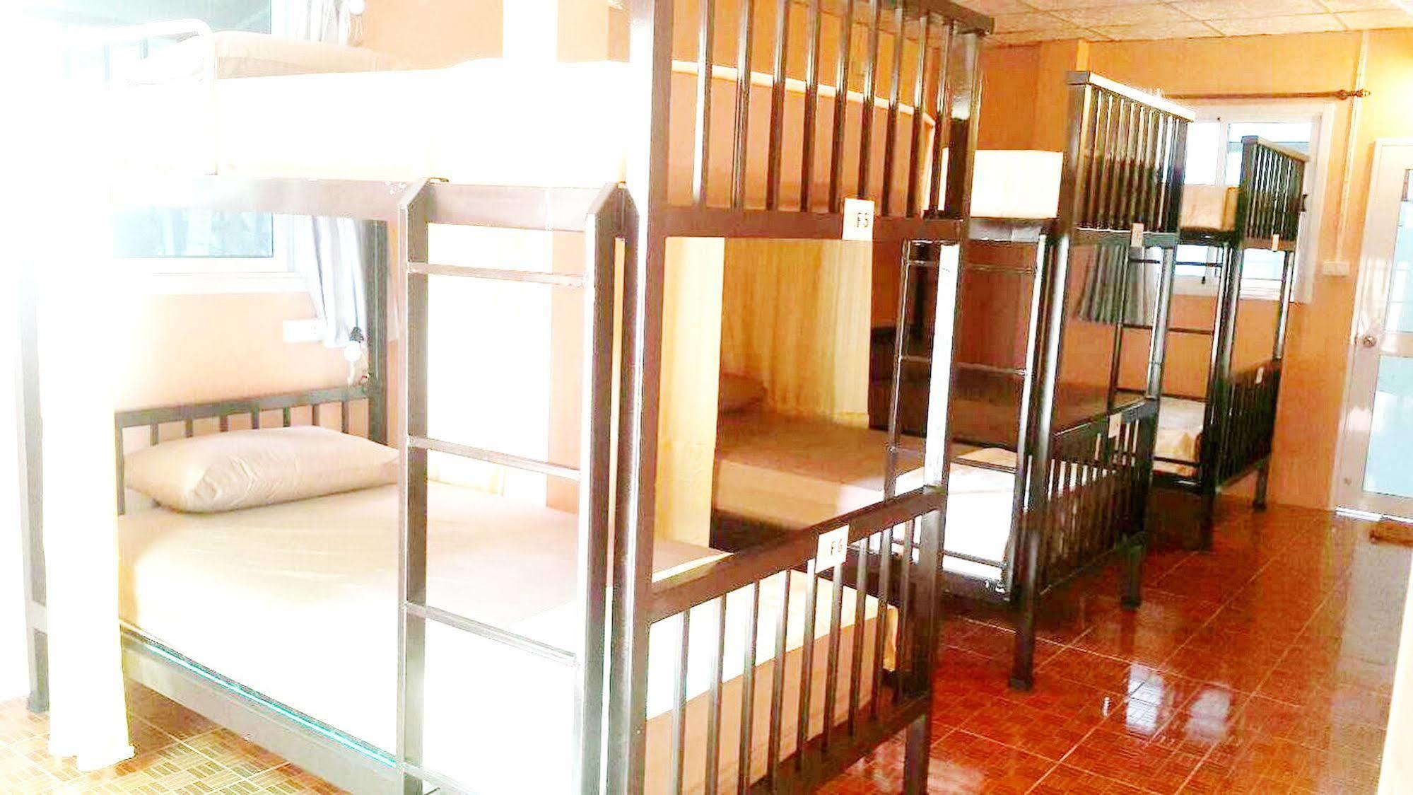Jinda Hostel Koh Lanta
