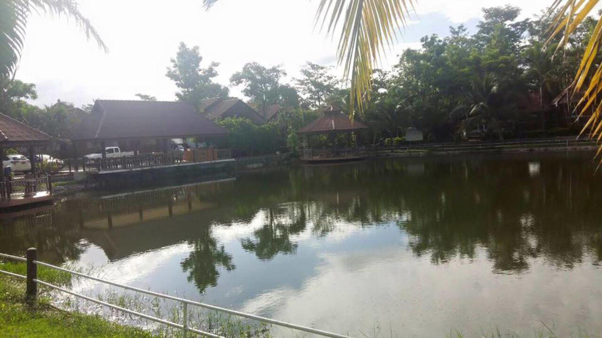 Ruen Sam Ran Resort Ban Nong Kham (Ratchaburi)