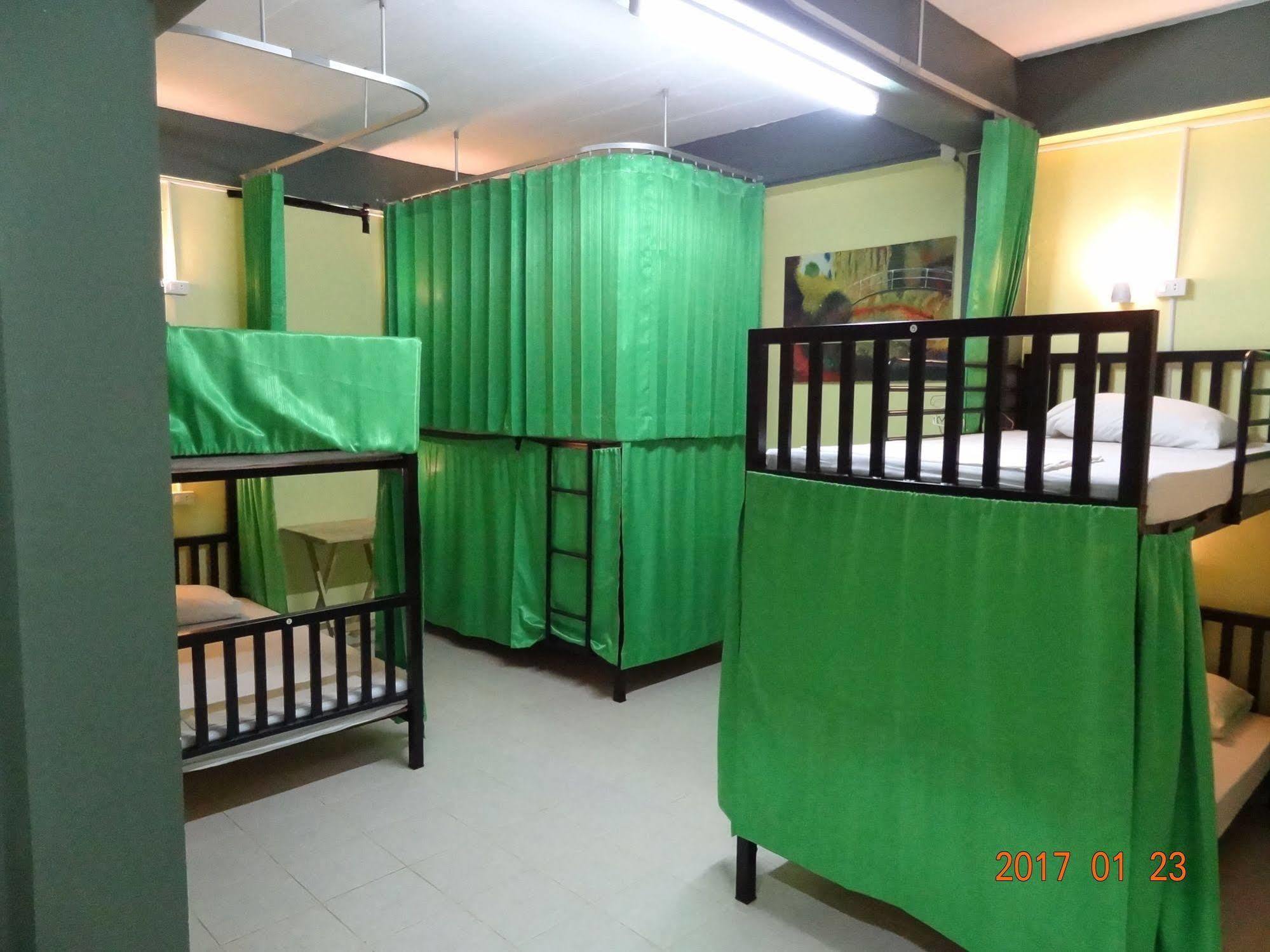 Hugs & Hostel