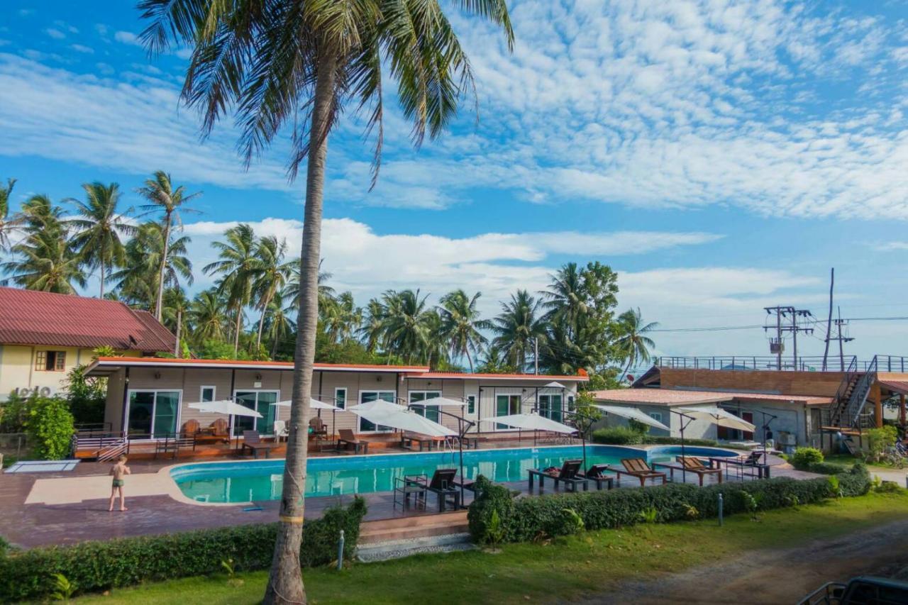 The Ford Sunset Resort 2*