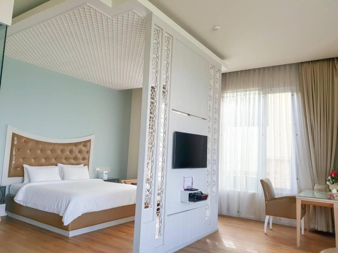 The Beverly Hills Hotel 4*