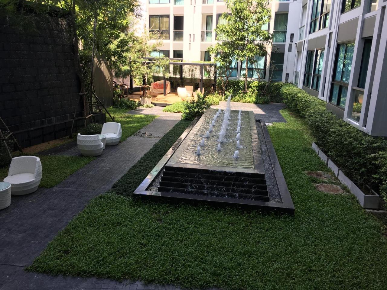The Chezz By Apple & Frank Apartment *