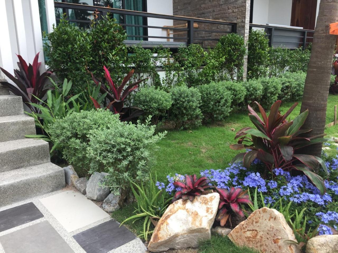 Field-d House 3*