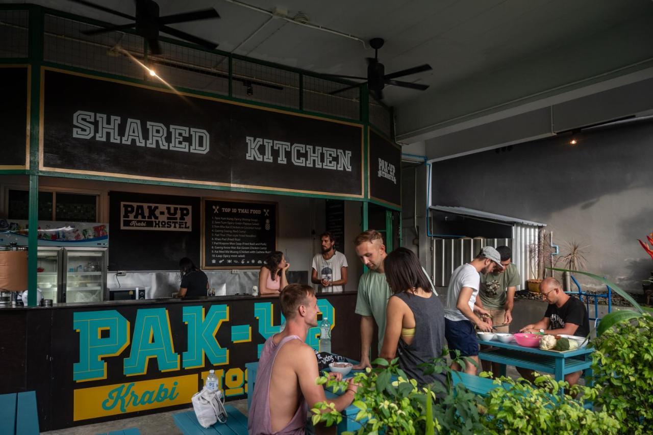 Hostel Pak-up