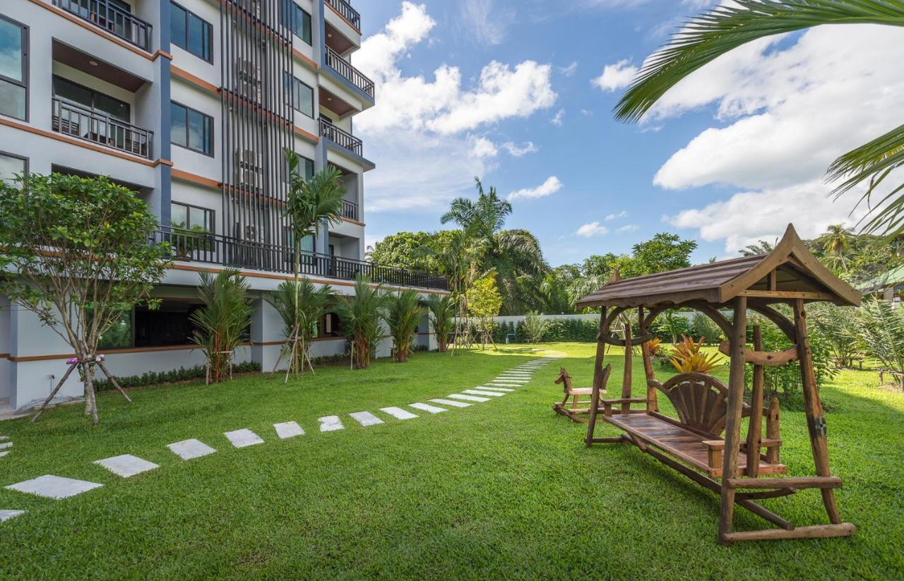 Andaman Breeze Hotel 4*