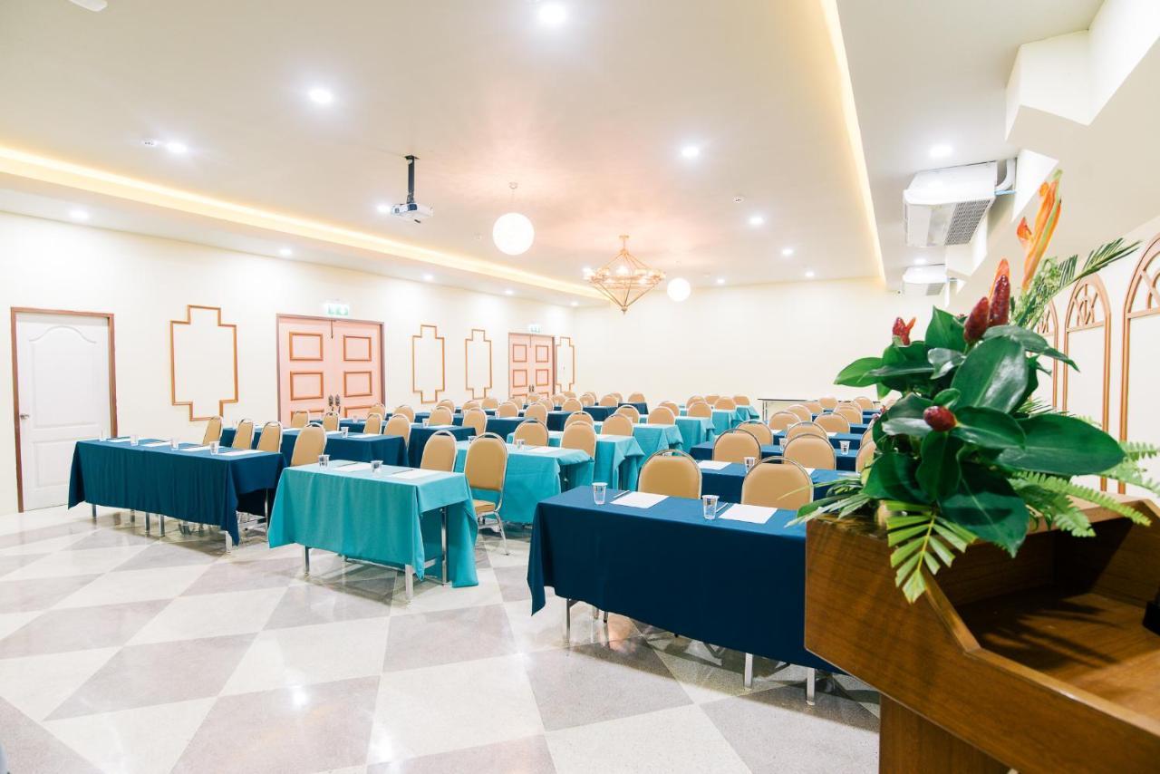 Hotel The Pineapple 4*