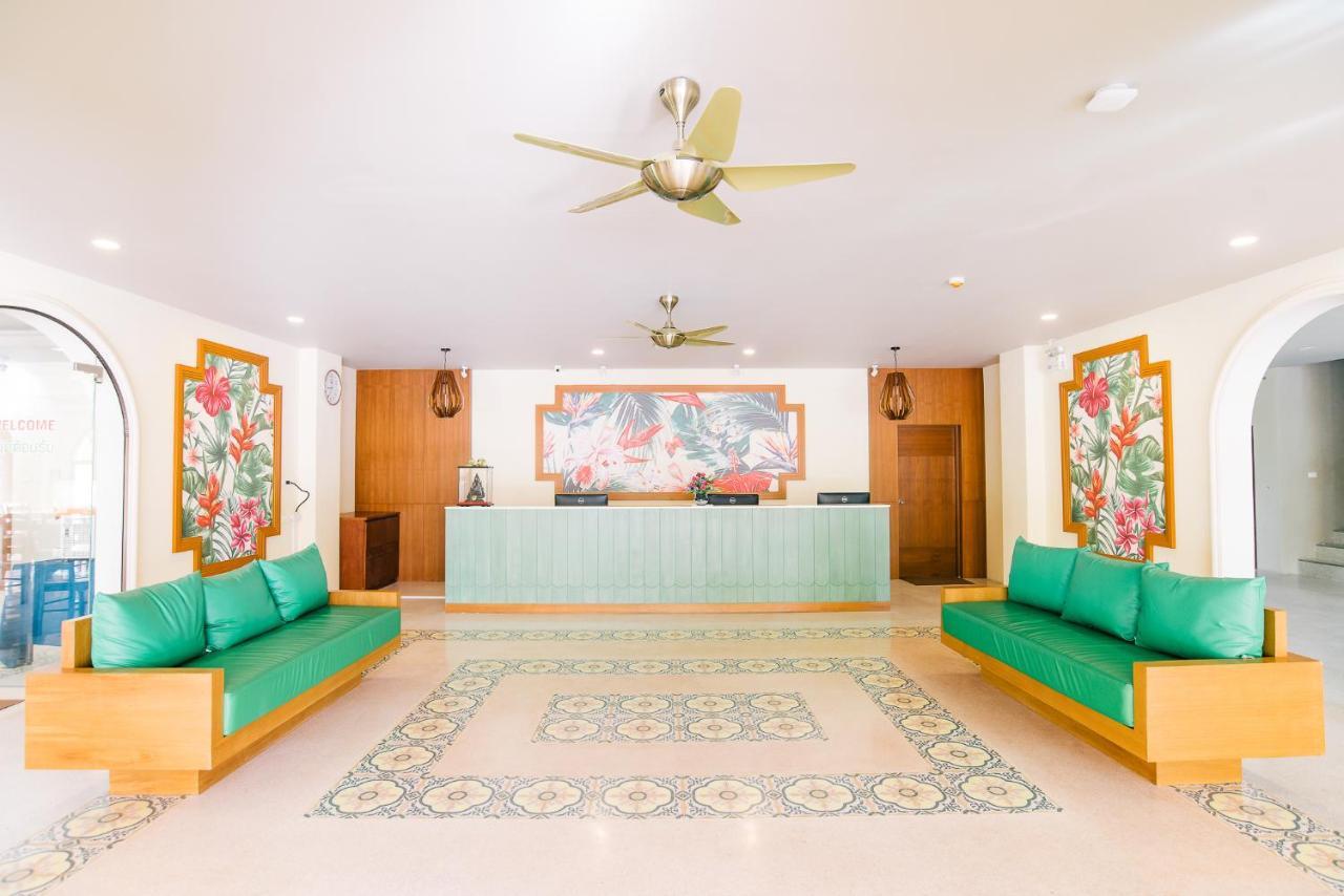 Hotel The Pineapple 4*