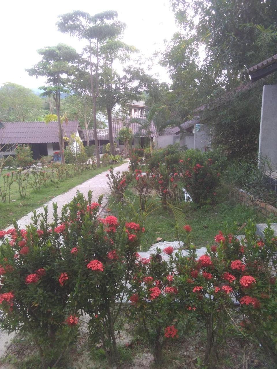 The Valley Hotel