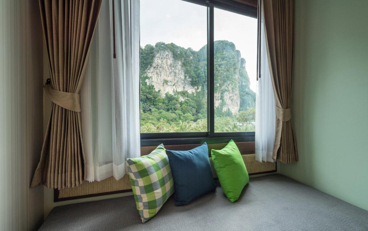 Andaman Breeze Hotel 4*