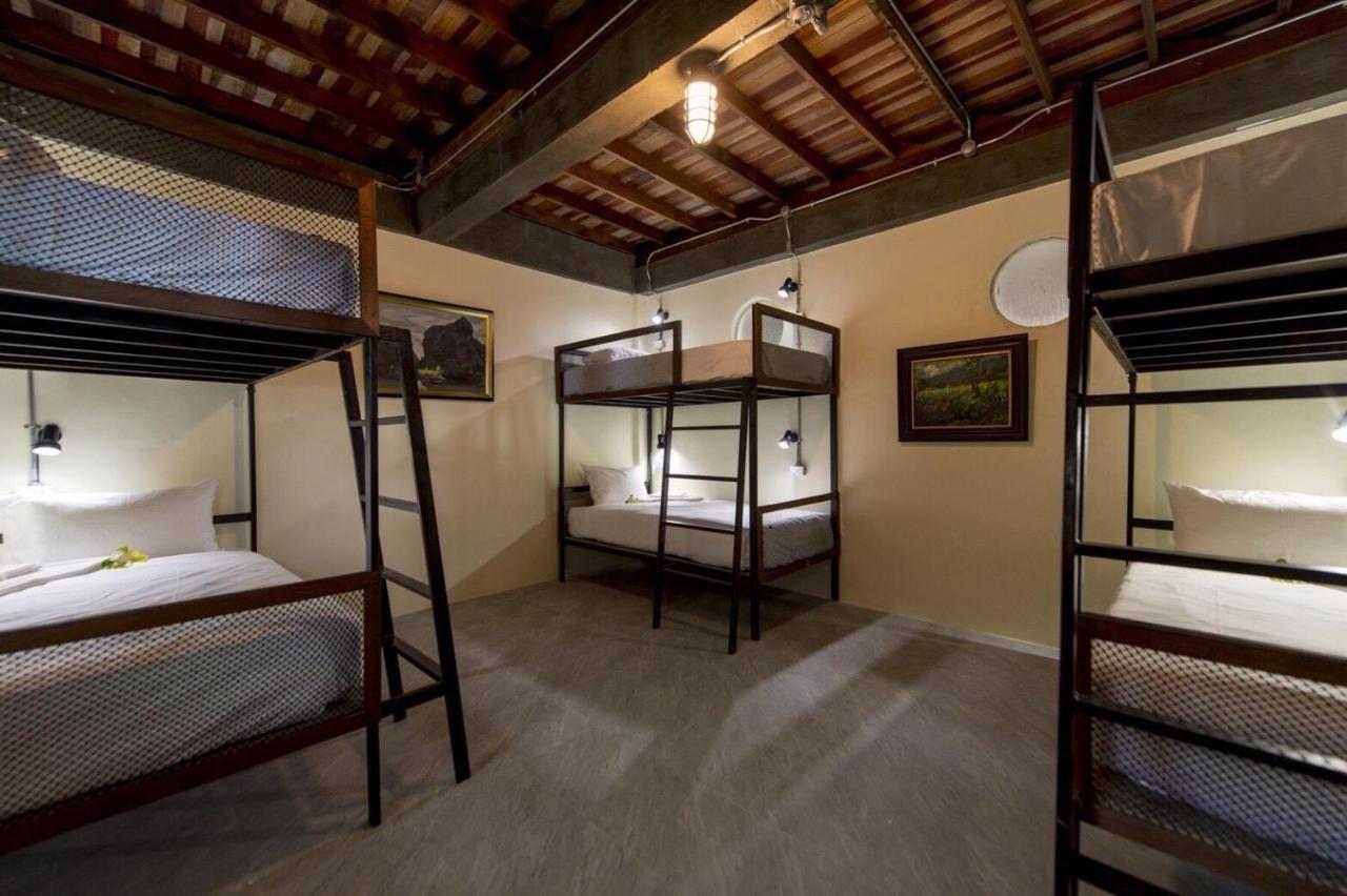 Lanta Harbour Hostel