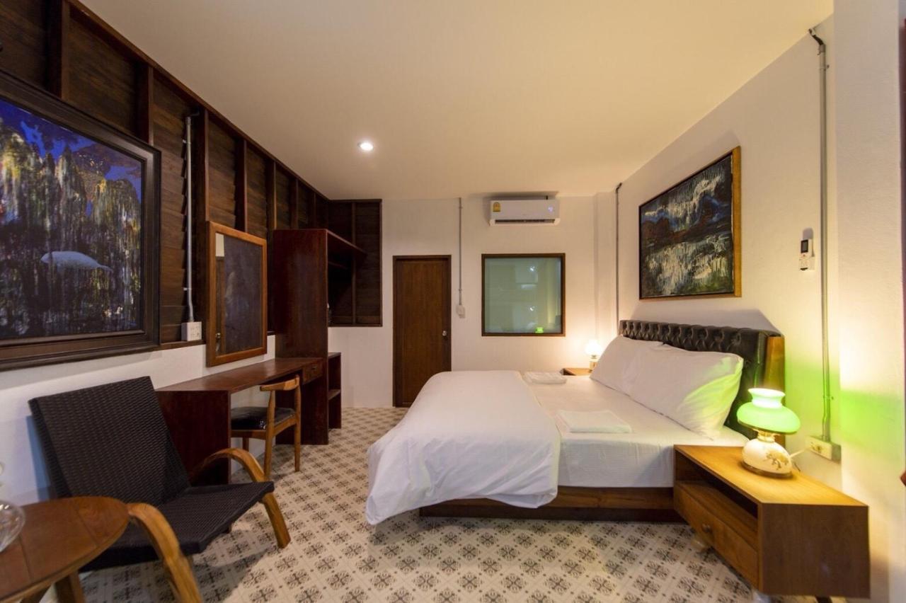 Hostel Lanta Harbour Koh Lanta