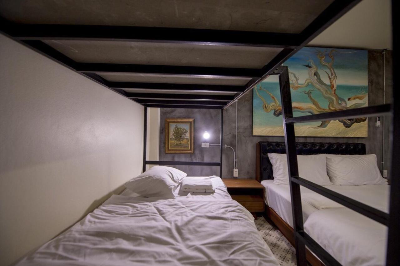 Lanta Harbour Hostel