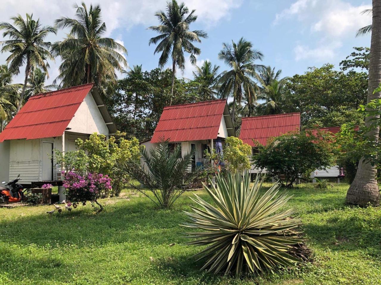 Triangle Resort *