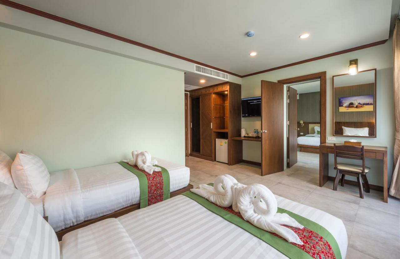 Andaman Breeze Hotel 4*