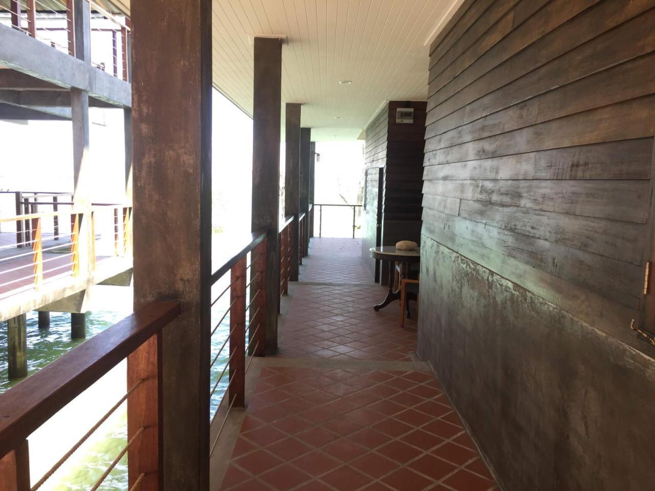 Lanta Harbour Hostel *